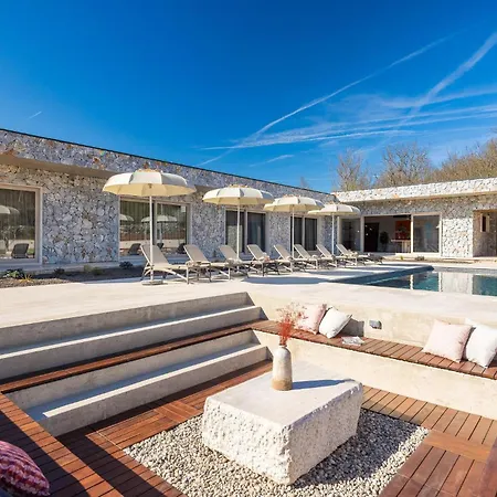 Beautiful In Holiday home