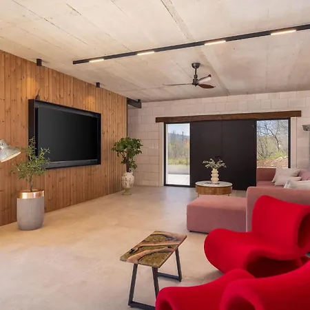 Beautiful In Holiday home Dicmo