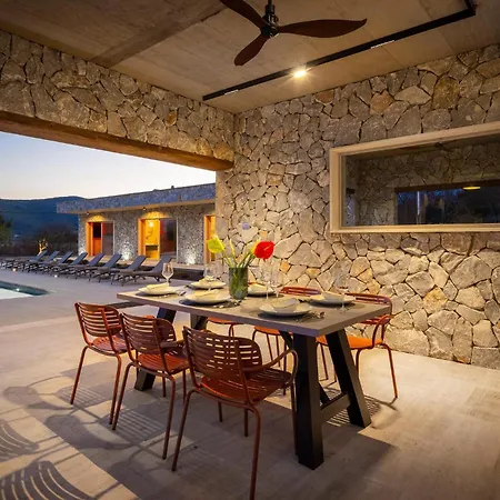 Beautiful In Holiday home