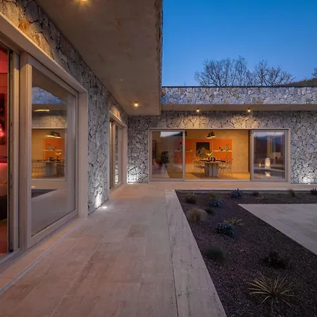Holiday home Beautiful In Dicmo